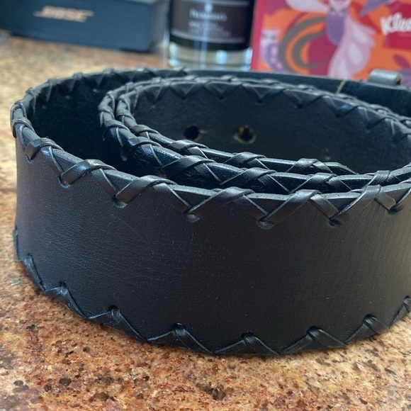 WOMEN'S GENUINE LEATHER BLACK BELT braided edges, brass like Buckle soft Size L - Picture 2 of 11